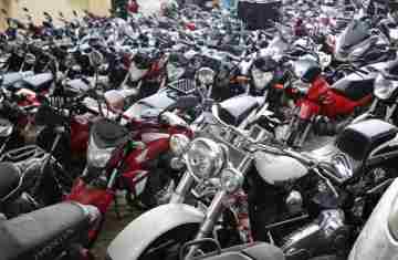  Harley a partir de R$ 13 mil: Detran-PR vai leiloar 148 veículos e materiais ferrosos